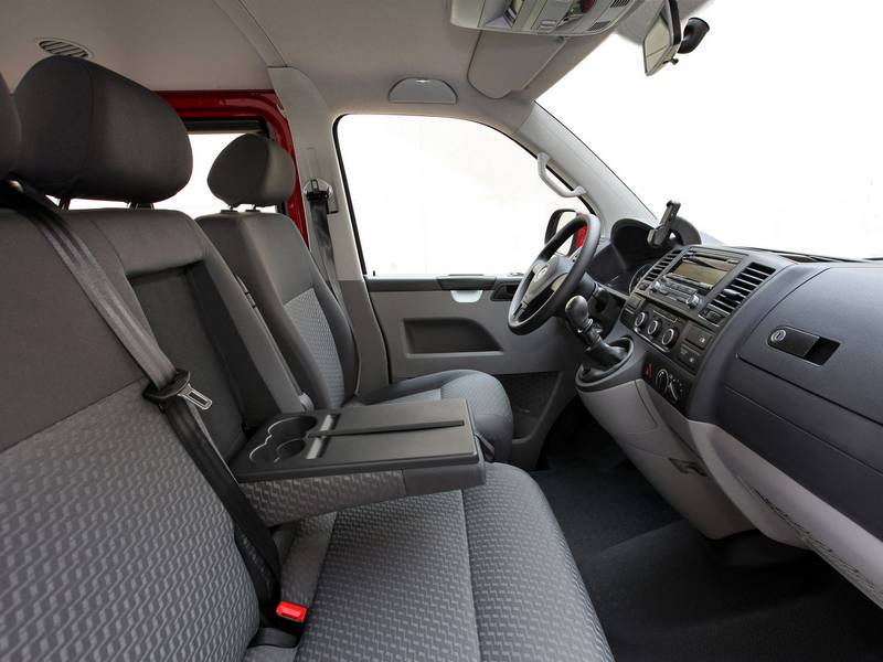 Фото автомобиля Volkswagen Transporter комби